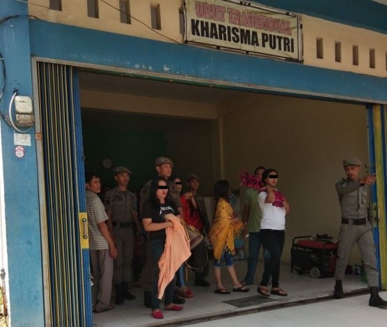 Sediakan Pijat Plus-plus, Puluhan Perempuan Diamankan Satpol PP Pekanbaru