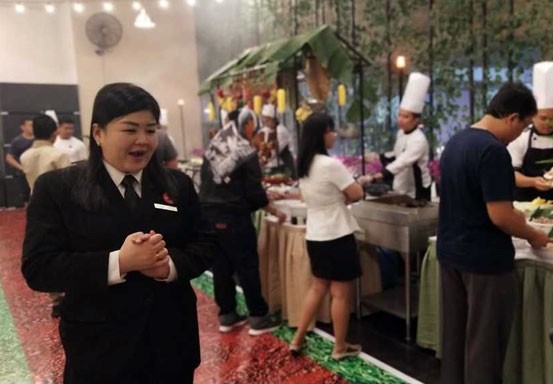 Premiere Hotel Hadirkan Promo Live Cooking Parade, Rasakan Keseruannya