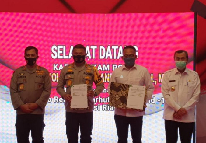 Disaksikan Kabaharkam, PTPN V Jalin Kesepakatan dengan Polda Riau