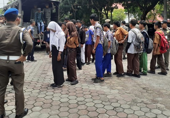 35 Pelajar Diangkut ke Kantor Satpol PP Pekanbaru