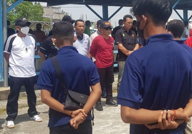 Berlaga di Kejurda Pelajar Piala Gubri, Belasan Altet Sepakbola Meranti Berangkat ke Pekanbaru