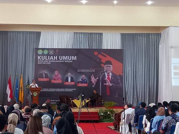 Saat Zulhas Boyong para Kader PAN Riau ke Hadapan Mahasiswa Unri
