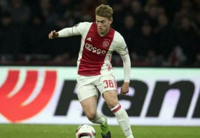 Demi Bintang Muda Ajax, Barcelona Bakal Tumbalkan 2 Pemain