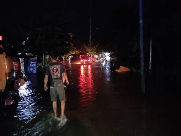 Sungai Batang Lubuh Naik, Pasirpengaraian Kembali Dikepung Banjir