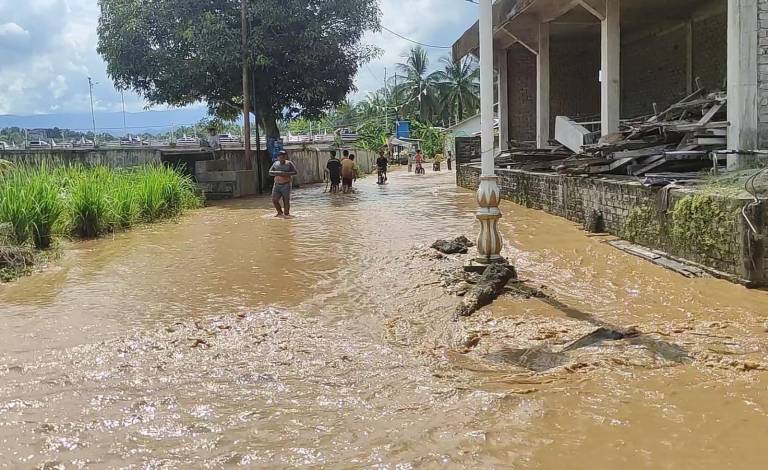 Curah Hujan Tinggi, Provinsi Riau Tetapkan Status Siaga Banjir, Longsor dan Angin Puting Beliung