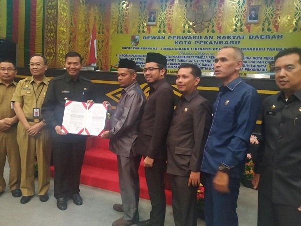 Ranperda Perubahan Penyertaan Modal BUMD Disetujui DPRD Pekanbaru