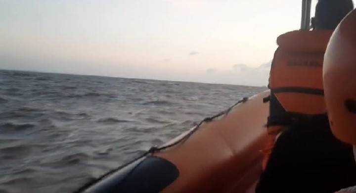 Kapal Terbalik di Pulau Rupat, Seluruh Kru Berhasil Dievakuasi Tim SAR