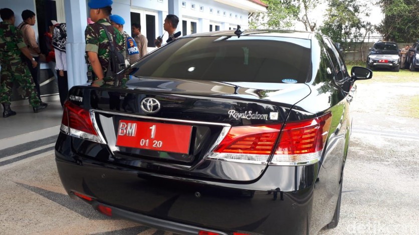 Mobil Dinas Gubernur Riau 5 Unit, Ini Penjelasan Kabiro Umum