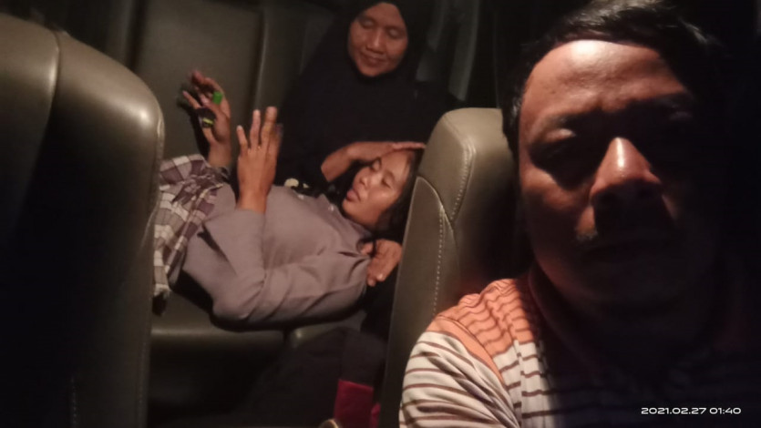 Kisah Menegangkan Ibu di Pelalawan Melahirkan Dalam Mobil
