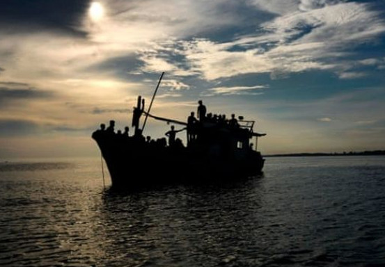 India Temukan Kapal Berisi Puluhan Pengungsi Rohingya Terapung, 8 Tewas