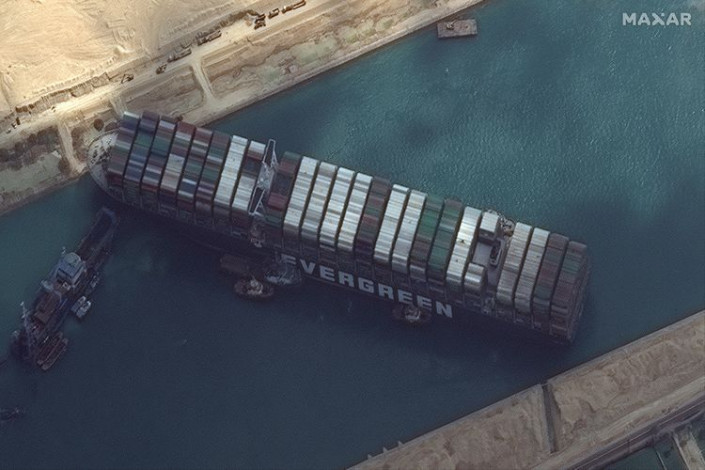 237 Kapal Antre di Terusan Suez, Ruginya Luar Biasa