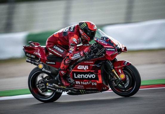 Pecco Bagnaia Menangi MotoGP Portugal 2023, Marc Marquez Tabrak Miguel Oliveira