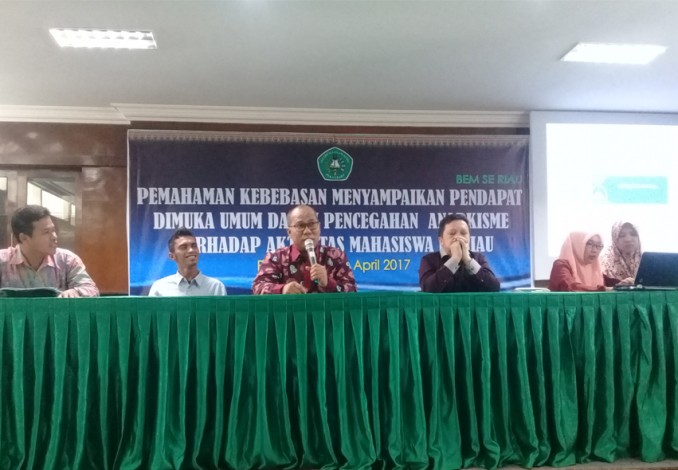 Mahasiswa se Riau Diberi Pemahamanan Tata Cara Demonstrasi