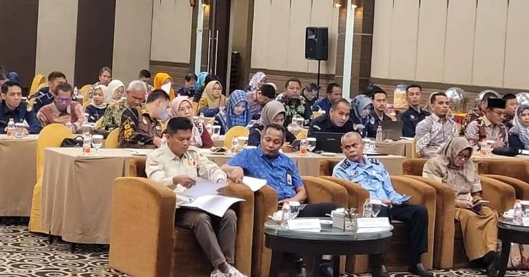 Bawaslu Riau Minta KPU Berkoordinasi dengan Disdukcapil untuk Percepatan Perekaman e-KTP