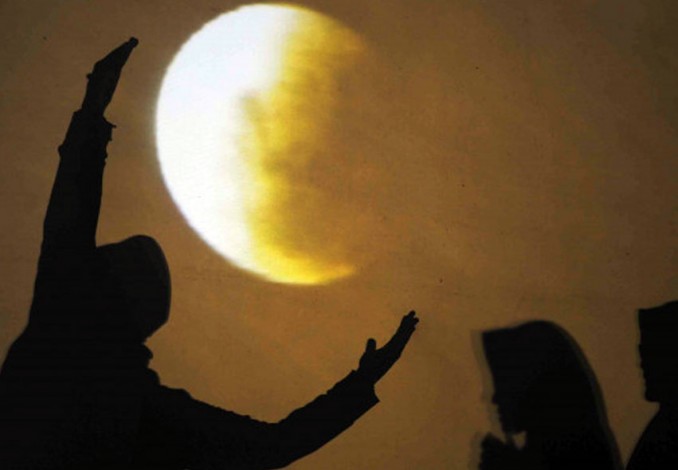 Dua Penyebab Gerhana Bulan Total Jadi Terlama Abad Ini