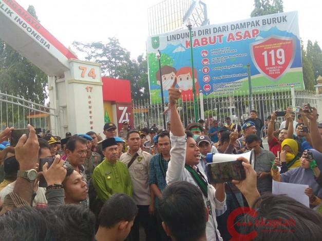 Mahasiswa Minta Jaminan Gubernur Riau Tak Terjadi Karhutla Lagi