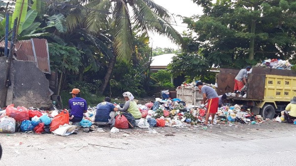 Walikota Sebut Banyak Pengangkut Sampah Ilegal di Pekanbaru
