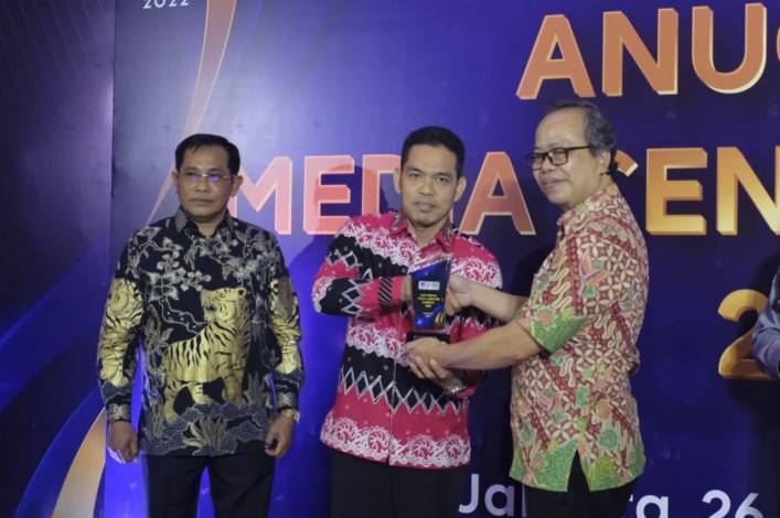 Gubernur Apresiasi Media Center Riau Raih Penghargaan dari Kominfo