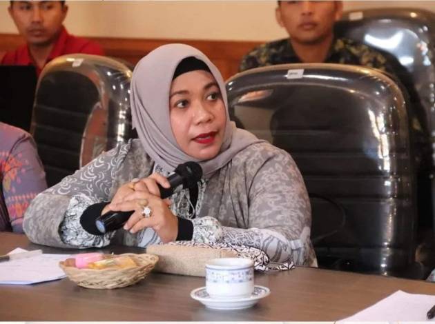 Sudah Diberhentikan Tapi Masih Memakai Fasilitas Negara, Yanti Komalasari Ingatkan Empat Anggota DPRD Bengkalis