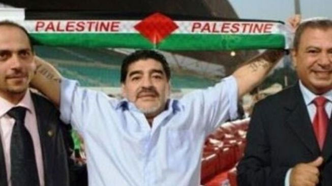 Di Palestina, Anda Tidak Bisa Membenci Maradona....