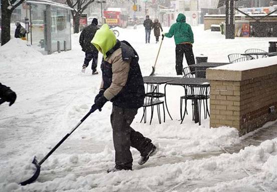 Badai Salju Mengganas di AS, 34 Orang Tewas