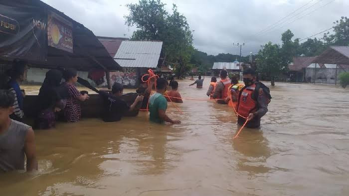 Jikalahari: Banjir Kalsel Peringatan untuk Gubernur Riau