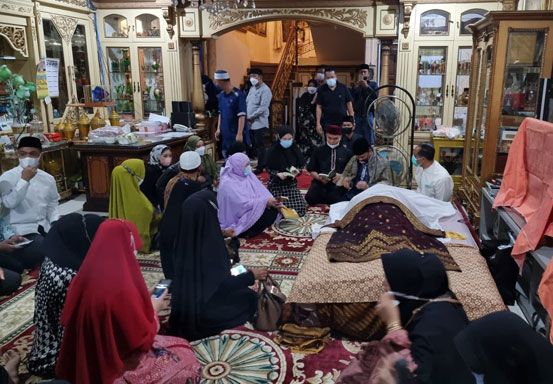 Usai Disalatkan di Masjid Raya Senapelan, Jenazah Herman Abdullah akan Dimakamkan di Taman Makam Pahlawan