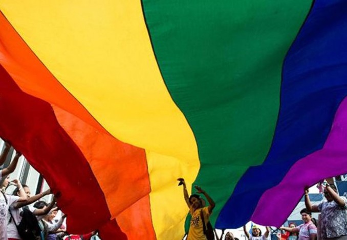Brunei Bakal Terapkan Hukum Cambuk dan Rajam Untuk Kaum LGBT