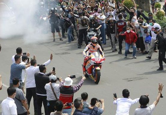 Karier Marc Marquez Terancam di MotoGP, Repsol Honda Disebut Kembali Kontak Joan Mir