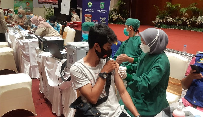 Stok Tinggal Sedikit, Pemprov Riau Segera Kirim Vaksin ke Kabupaten