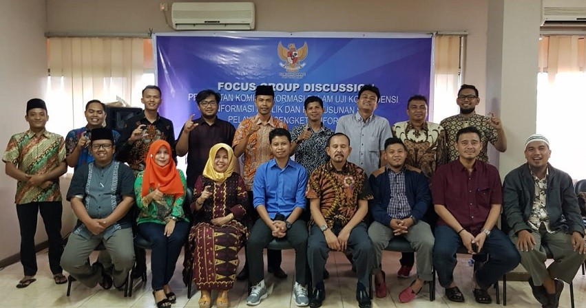 KI Riau Bahas Penajaman Prosedur Penyelesaian Sengketa Informasi Bersama FITRA