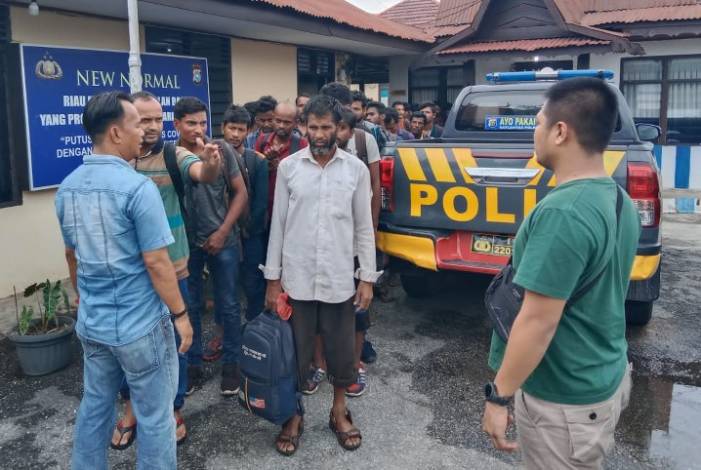 Polres Bengkalis Ringkus Penyelundup WNA dan PMI Ilegal yang Hendak ke Malaysia