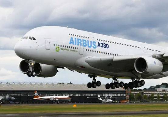 Pesawat Airbus 320 Turbulensi Ekstrem dari Ekuador ke AS, 8 Orang Dilarikan ke Rumah Sakit