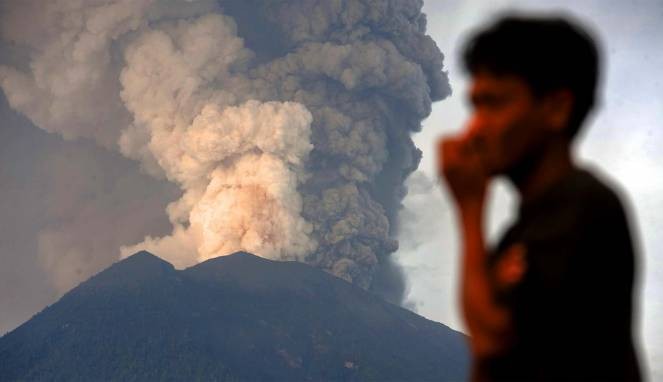 18 Juta Meter Kubik Magma Gunung Agung, Berapa Dimuntahkan?