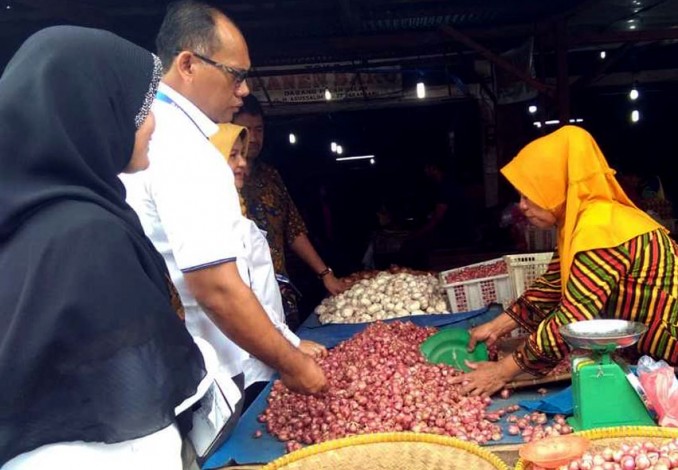 Polda, Bulog dan Dinas Perdagangan Riau Sidak Sembako ke Pasar, Ini Temuannya
