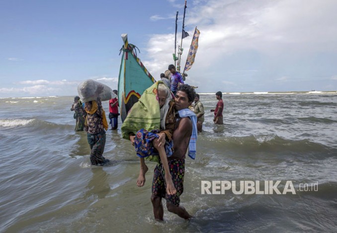 Myanmar Tangkap Kapal Rohingya Tujuan Malaysia
