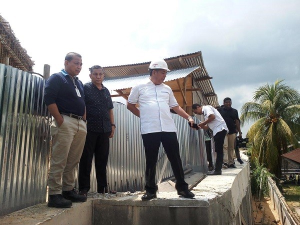 DPRD Tuding Pengerjaan Turap Masjid Raya Riau Asal-asalan