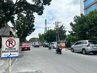Parkir Liar di Jalan Diponegoro dan Hang Tuah Pekanbaru Tak Kunjung Ditertibkan
