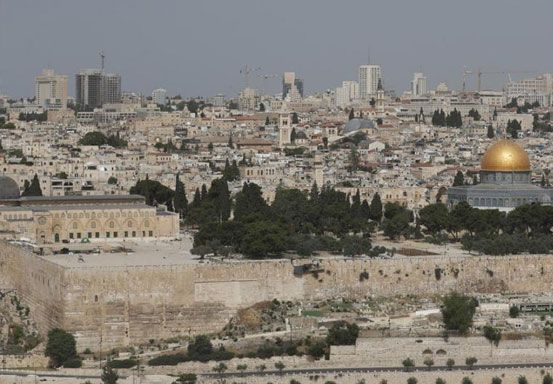 Israel Hancurkan Pertokoan Warga Palestina di Yerusalem