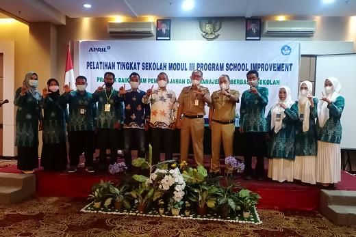 Program School Improvement Dongkrak Kualitas Pendidikan di Kabupaten Kampar