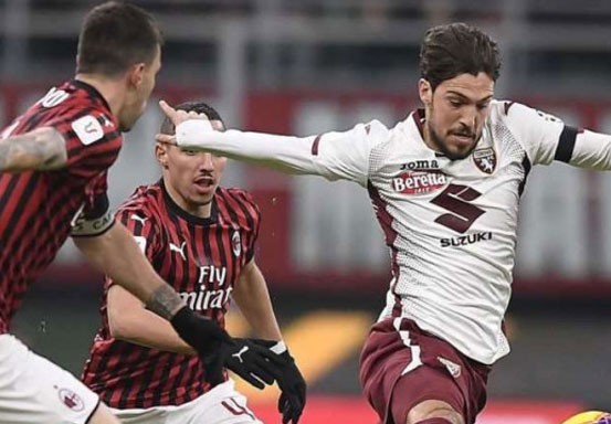 Susah Payah Kalahkan Torino, AC Milan Tantang Juventus di Semifinal