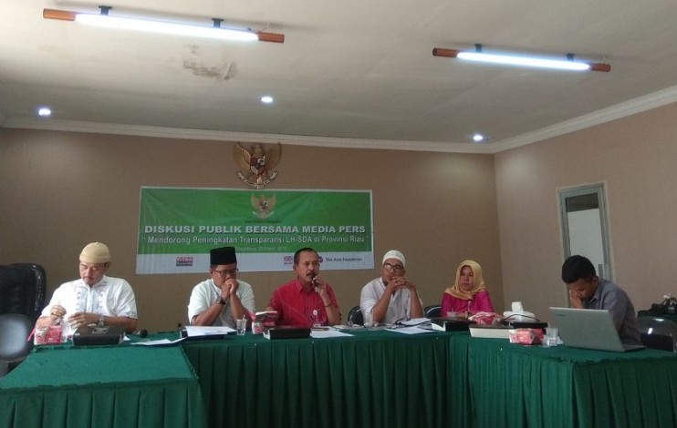KI Riau Hasilkan Enam Produk SK Keterbukaan Informasi Publik
