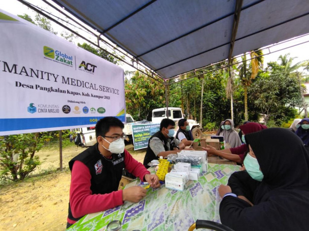 Layanan Kesehatan ACT Riau Hadir di Desa Pangkalan Kapas