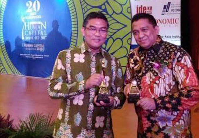 Dua Bersaudara Asal Riau ini Menjadi Direktur Terbaik Indonesia 2017