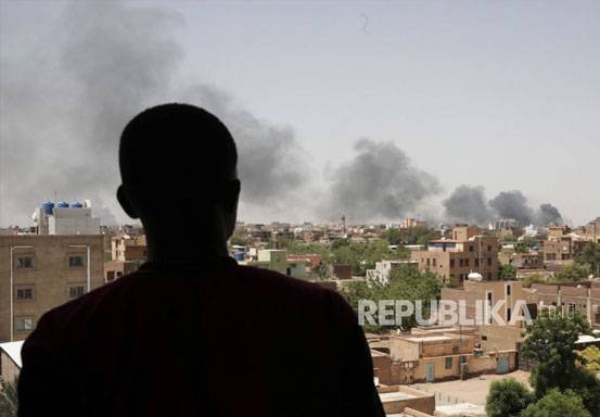 Pesawat Evakuasi Turki Ditembak di Sudan