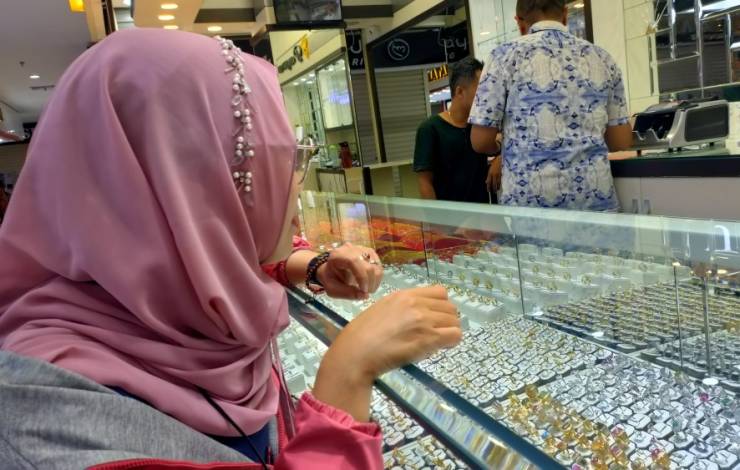 Pasca Lebaran, Harga Emas di Pekanbaru masih Stabil