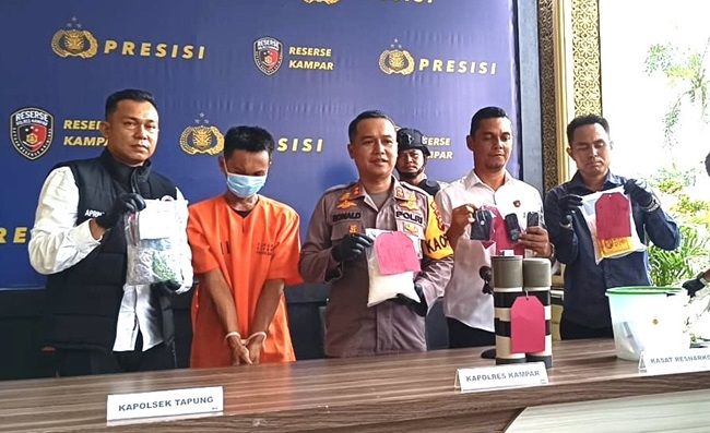 Polres Kampar Amankan Sabu dan Pil Ekstasi Miliaran Rupiah, Dipasok dari Kampung Dalam