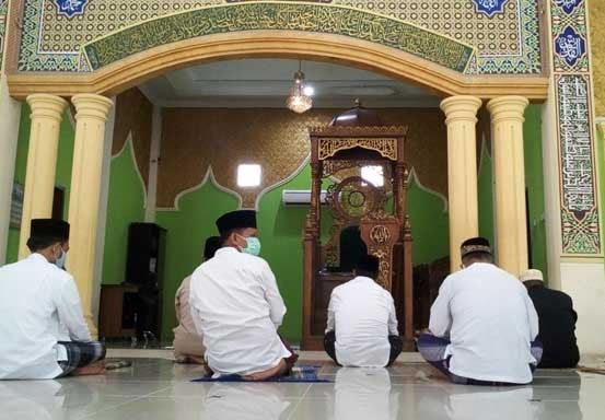 Warga Pekanbaru Senang Salat Jumat Dibolehkan di Masjid dengan Menerapkan Protokol Kesehatan