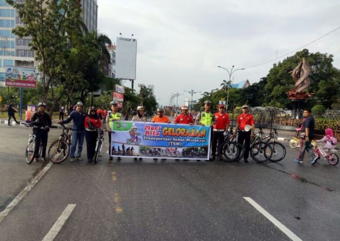 Amankan Area CFD, Personel Dishub dan Polda Riau Gunakan Sepeda