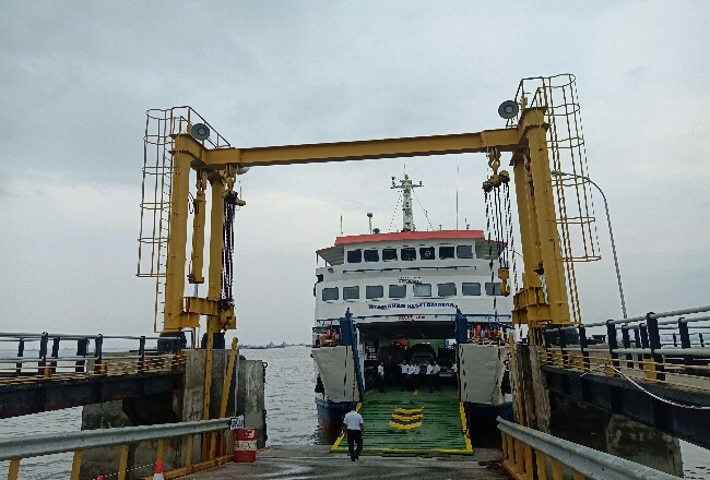 Pemprov Riau Siap Hibahkan Pelabuhan Roro Dumai ke Kemenhub